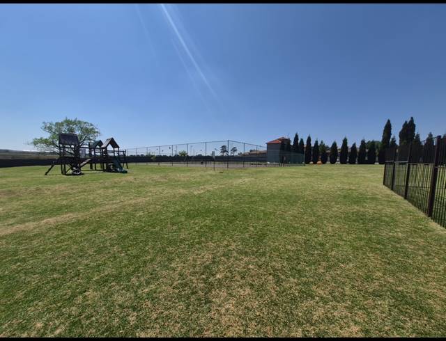 1 BEDROOM APARTMENT FOR SALE IN PARKRAND